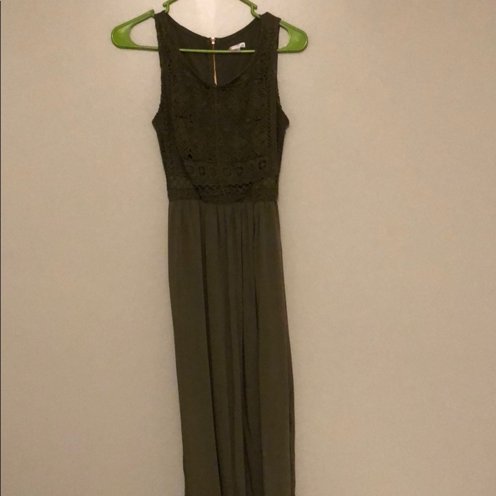 OLIVE MAXI DRESS